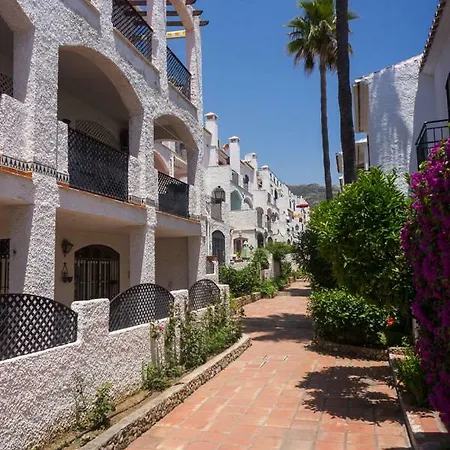 Apartment Lovely Living In Nerja